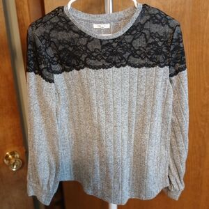 Maurices Gray and Black Lace Long Sleeve Top